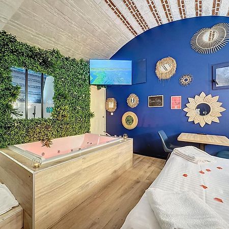 La Parenthese Envoutee Aparthotel Amiens Bagian luar foto