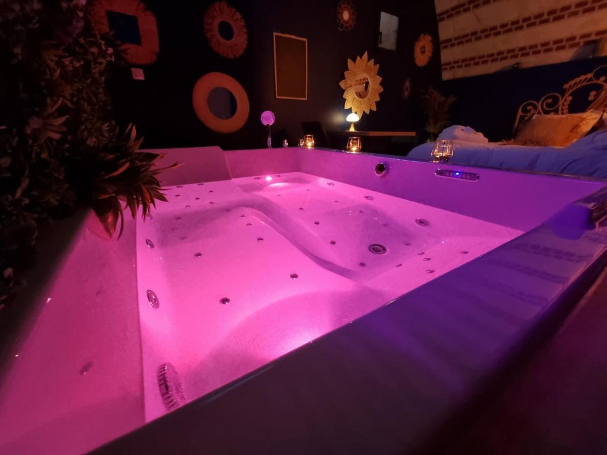 La Parenthese Envoutee Aparthotel Amiens Bagian luar foto