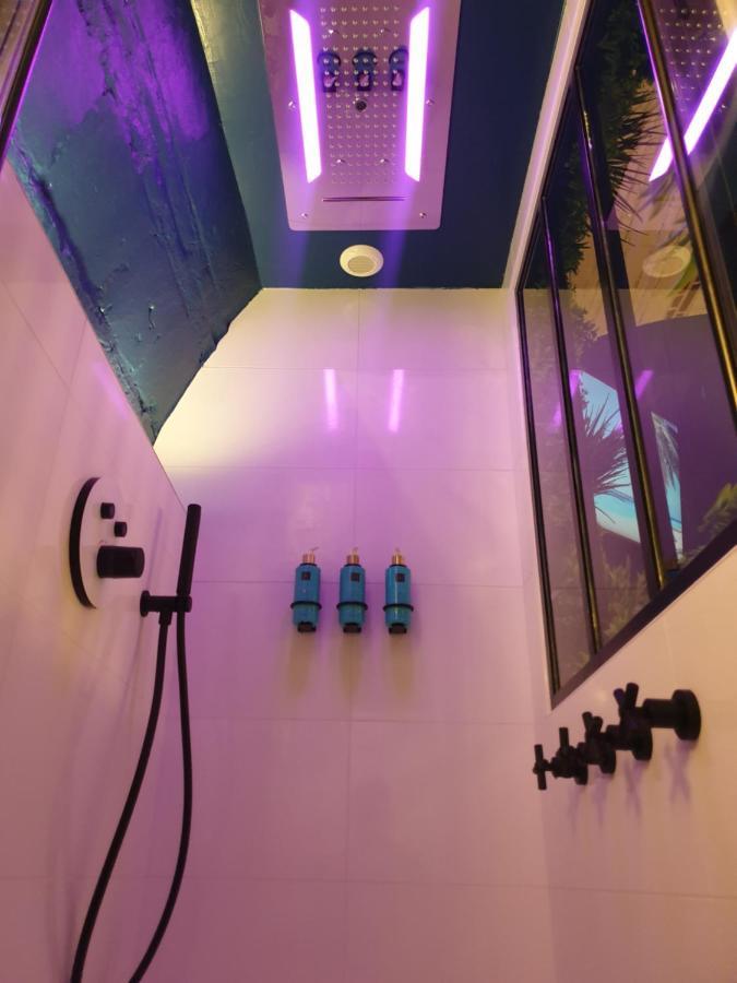 La Parenthese Envoutee Aparthotel Amiens Bagian luar foto