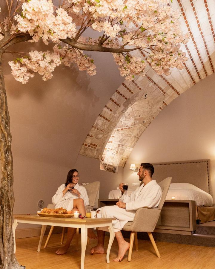 La Parenthese Envoutee Aparthotel Amiens Bagian luar foto