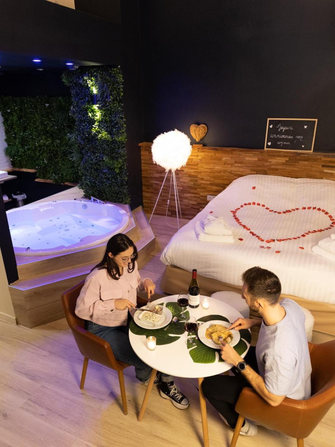 La Parenthese Envoutee Aparthotel Amiens Bagian luar foto
