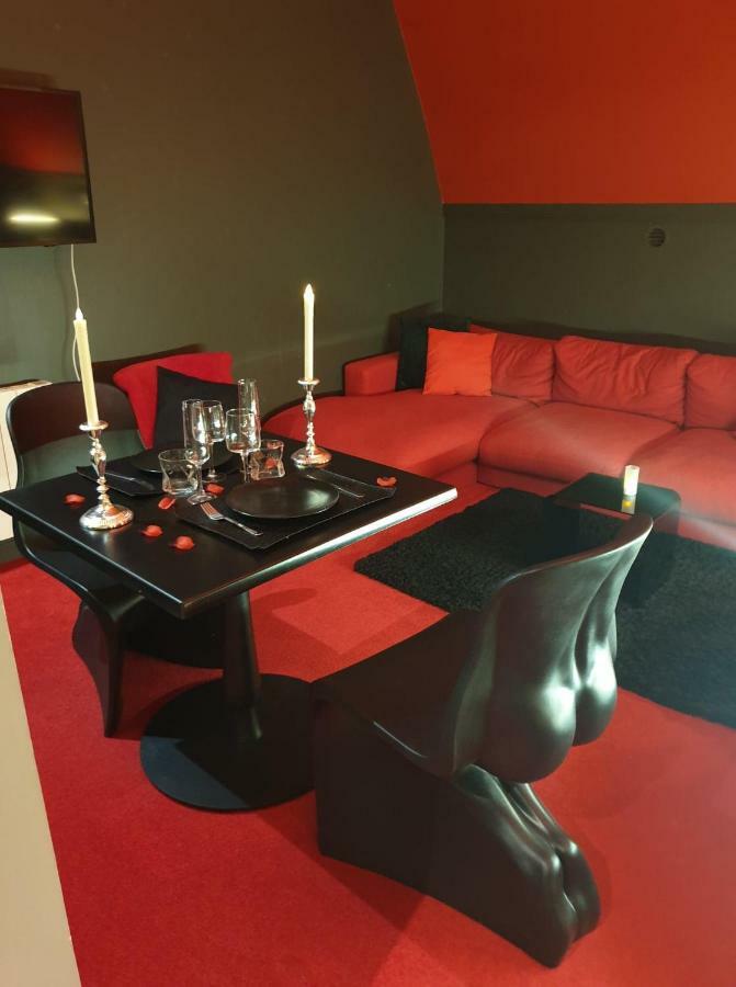 La Parenthese Envoutee Aparthotel Amiens Bagian luar foto