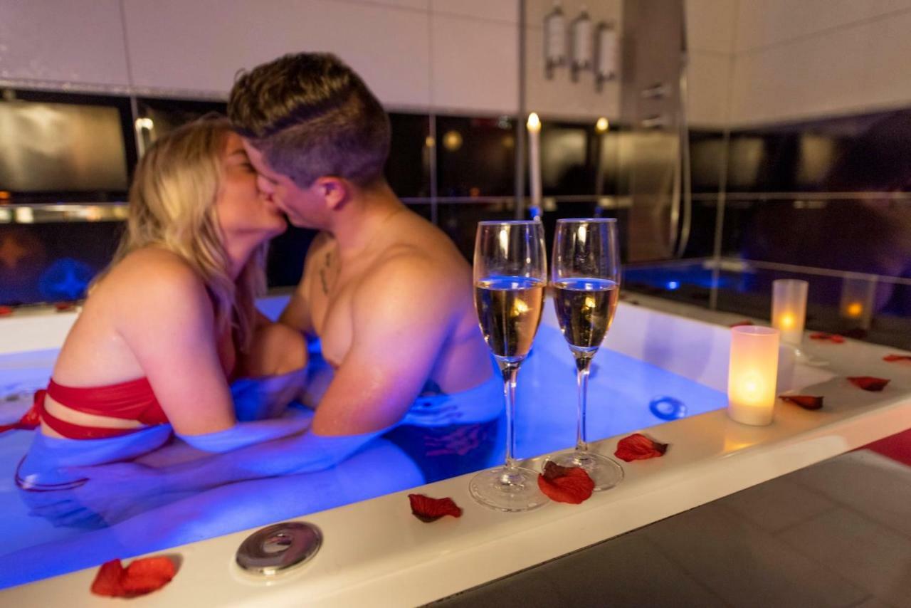 La Parenthese Envoutee Aparthotel Amiens Bagian luar foto